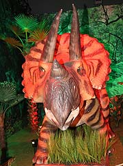 Ausstellung DINO WORLD – Das Reich der Giganten @ Kleine Olympiahalle München ab 01.04.2018 (©Foto; Martin Schmitz)